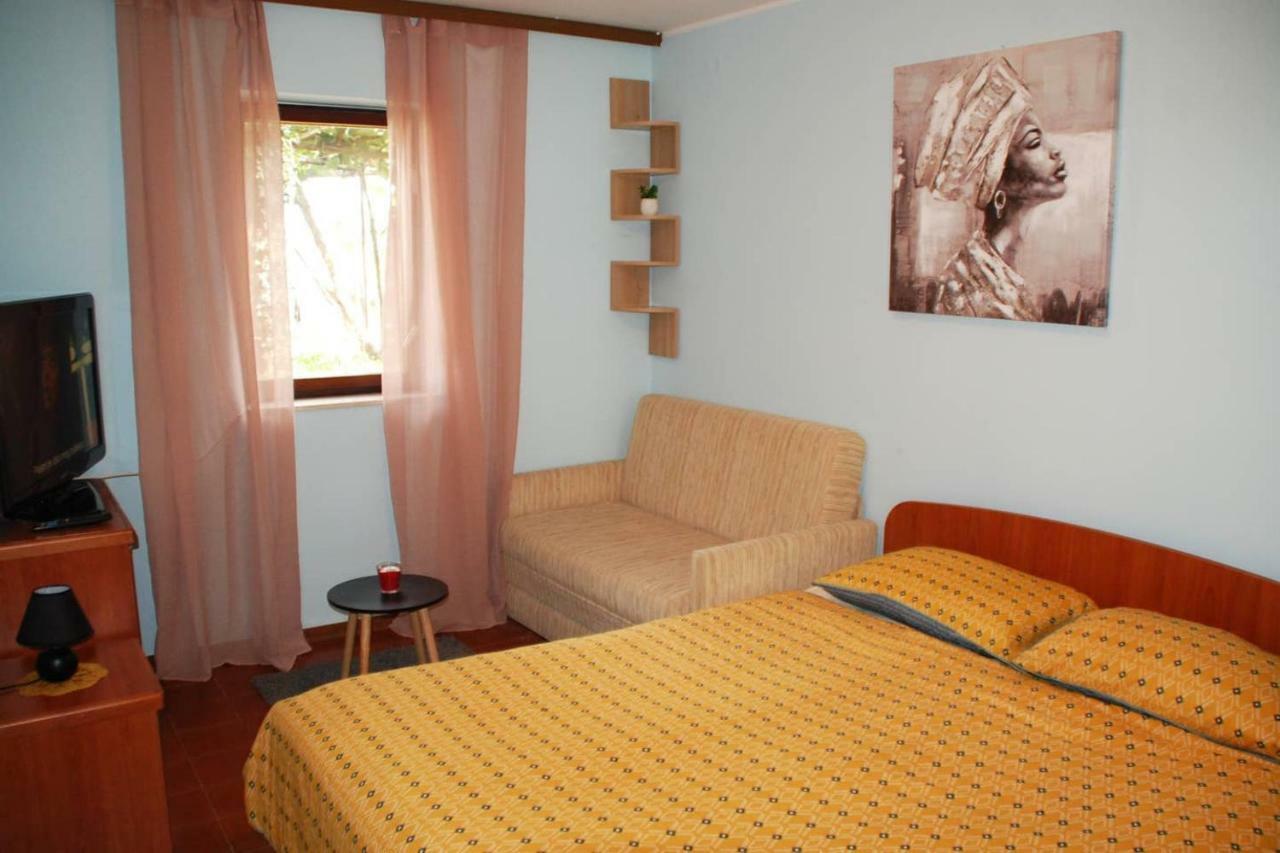 Studio Apartman Ziganto Ičići Exteriör bild