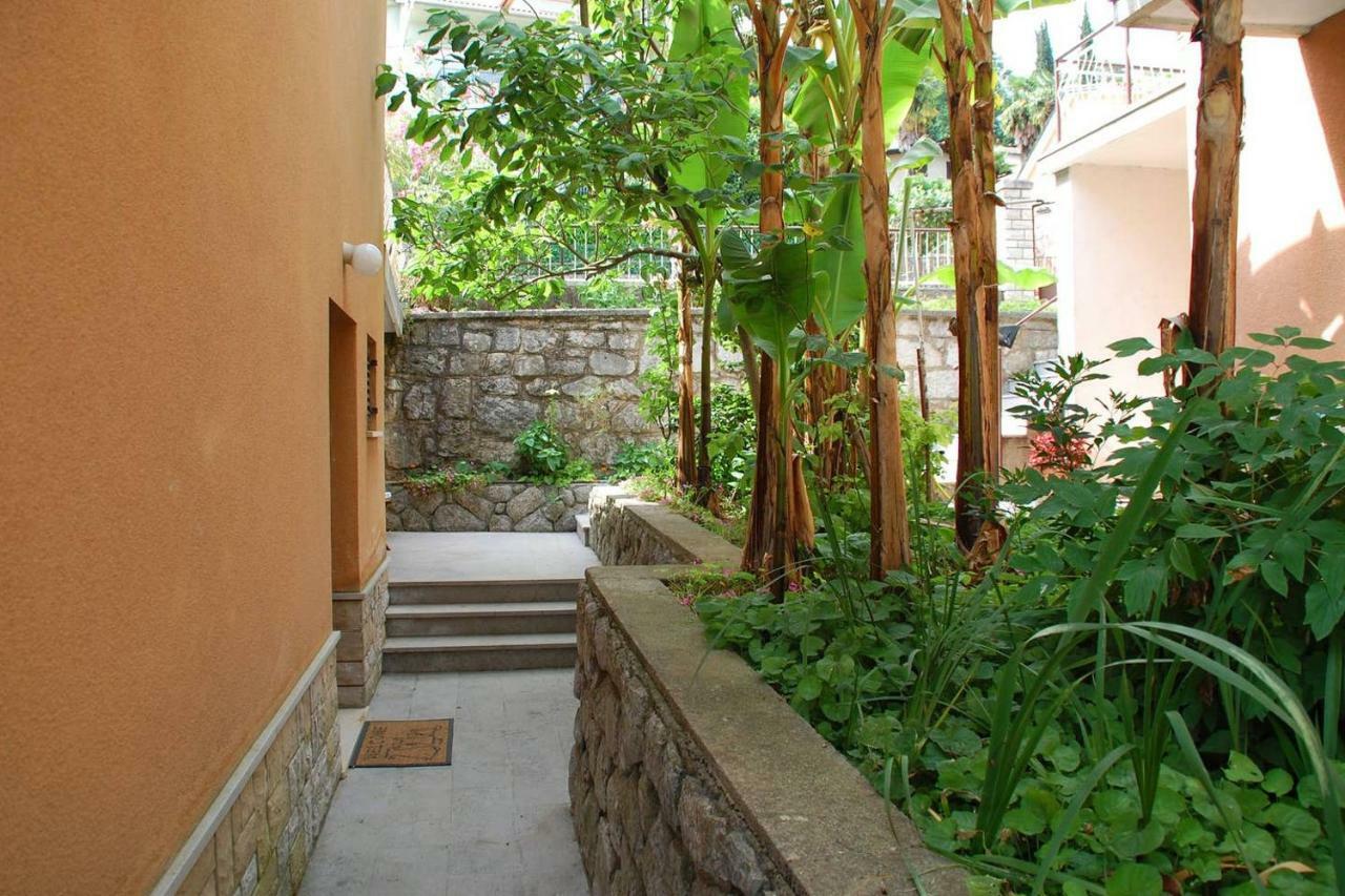 Studio Apartman Ziganto Ičići Exteriör bild