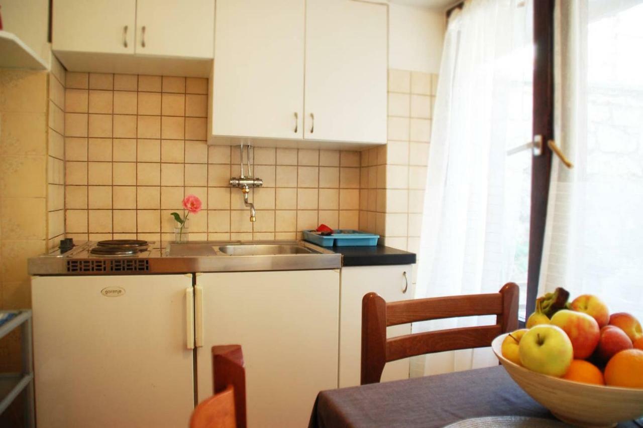 Studio Apartman Ziganto Ičići Exteriör bild